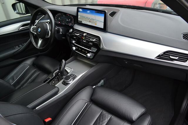 BMW 5-SERIE 530e High Exe M-Sport Laser/HUD/20''/ACC/Camera