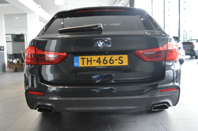 BMW 5-SERIE Touring 540i xDrive M-Sport head up pano leer camera 20 inch !!