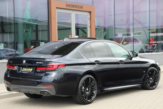BMW 5-SERIE 545e xDrive M-Sport | Schuifdak | 360 | Head Up | ACC | El.Trekhaak