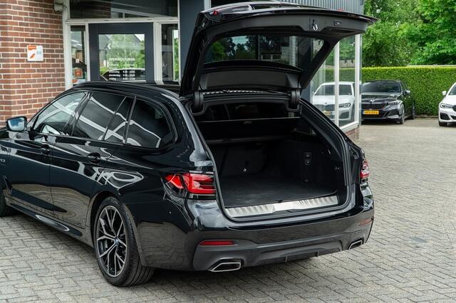 BMW 5-SERIE 530 530e Business Edition Plus | M Sport | Leder | Camera | ACC | Trekhaak | 19 Inch |