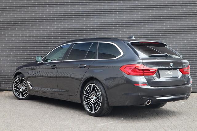 BMW 5-SERIE Touring 520i High Executive Edition | 19 Inch | 4-zone ACC | Trekhaak