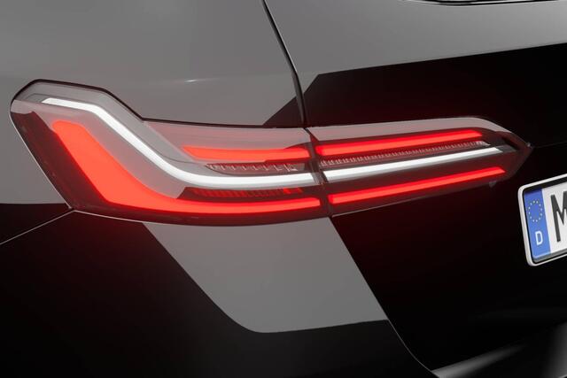 BMW 5-SERIE Touring 520i | M Sport | Travel Pack | Comfort Pack | Extra getint glas