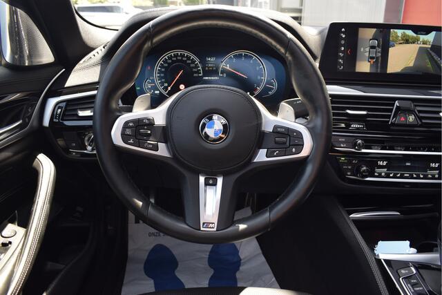 BMW 5-SERIE M550i xDrive High Executive Full option!