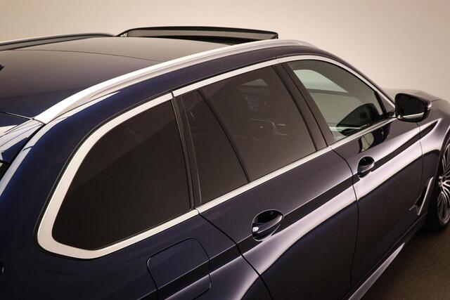 BMW 5-SERIE Touring 530i M-Sport High Executive | PANORAMADAK | CAMERA | TREKHAAK AFNEEMBAAR