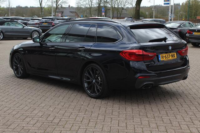 BMW 5-SERIE Touring 520d High Exe. M Sport / Panoramadak / Camera / Head-up / 19'' / Leder / Navigatie / Stoelverwarming / Cruise Control