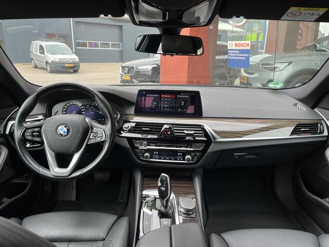 BMW 5-SERIE Touring 540i xDrive High Executive Memory AUT. | Navi | Camera | Leer | 19'' LMV | Head-up