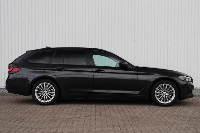 BMW 5-SERIE Touring 530e xDrive Executive | Navigatie | Cruise Control | Climate Control | Stoel-/Stuurverwarming | Elek. Trekhaak