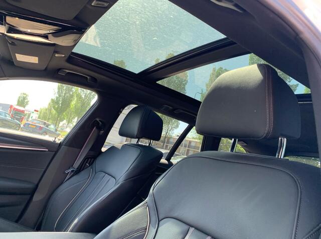 BMW 5-SERIE Touring 530e Business Ed. M Sport / Trekhaak / Panoramadak / Head-up / 19'' / Laser LED / Sfeerverlichting / Leder / Safety-pack / Stuurverwarming / Cruise Control