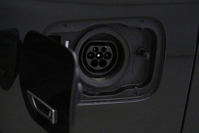 BMW 5-SERIE 530e xDrive M-Sport | Camera | Hifi | Driving Assistant Professional