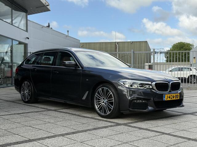 BMW 5-SERIE Touring 520i M-Sport | Panorama | Trekhaak | Memory |