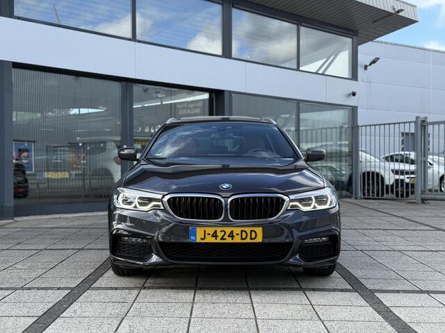 BMW 5-SERIE Touring 520i M-Sport | Panorama | Trekhaak | Memory |