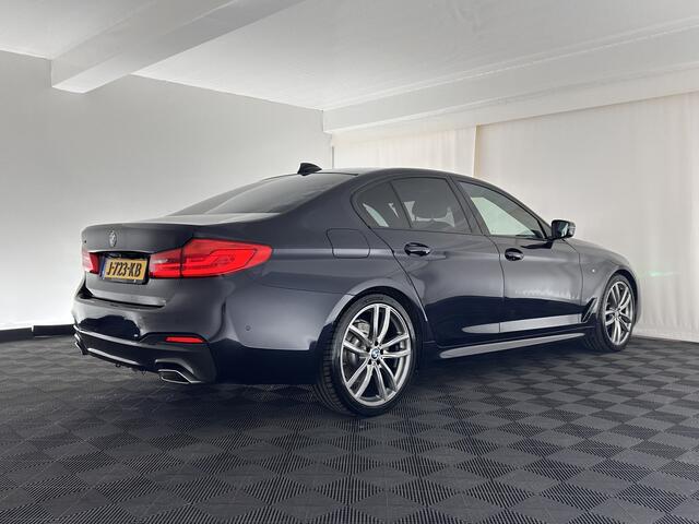 BMW 5-SERIE 520d xDrive High Executive Aut. *PANO | FULL-LEATHER | FULL-LED | HEAD-UP | DIGI-COCKPIT | NAVI-FULLMAP | TOP-VIEW | MEMORY-PACK | ECC | PDC | CRUISE | 20''ALU | TOWBAR*