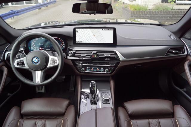 BMW 5-SERIE 530e (292pk) Laser/HUD/HenK/Pano/4-wielbesturing/Alle opties!