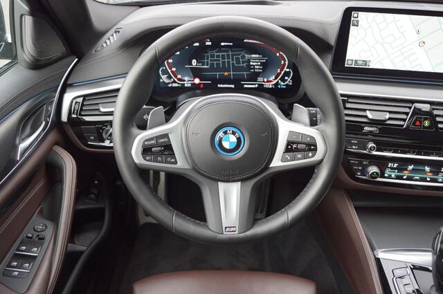 BMW 5-SERIE 530e (292pk) Laser/HUD/HenK/Pano/4-wielbesturing/Alle opties!