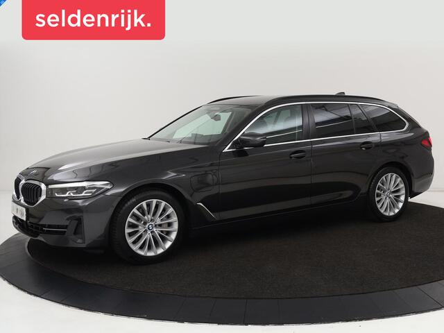 BMW 5-SERIE 530e High Executive | Leder | Stoel & stuurverwarming | Adaptive cruise | Carplay | Sfeerverlichting | Camera | Live Cockpit | Navigatie | Full LED