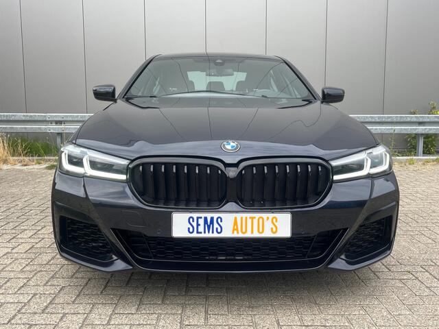 BMW 5-SERIE M550i xDrive Service Inclusief Plus Garantie tot 24-04-2027