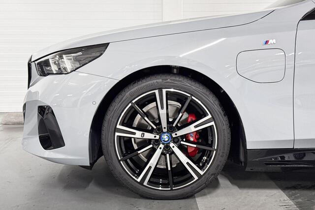 BMW 5-SERIE Touring 530e M Sport Edition