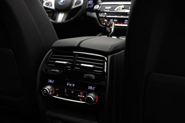 BMW 5-SERIE Touring 530e M-Sport Business Edition Plus PANORAMADAK | COMFORT ACCES / SAFETY / PARKING- PACK | HEAD UP