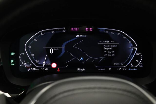 BMW 5-SERIE Touring 530e M-Sport Business Edition Plus PANORAMADAK | COMFORT ACCES / SAFETY / PARKING- PACK | HEAD UP