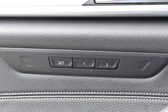 BMW 5-SERIE Touring 520i High Executive Edition * Comfort stoelen * Live cockpit * Grootlicht assistent * Dealer onderhouden *