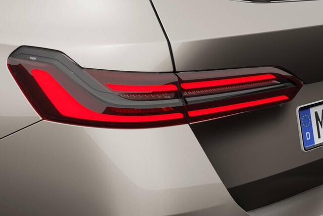 BMW 5-SERIE Touring 520i | M Sport Pro | Innovation Pack | Travel Pack | Comfort Pack | Trekhaak