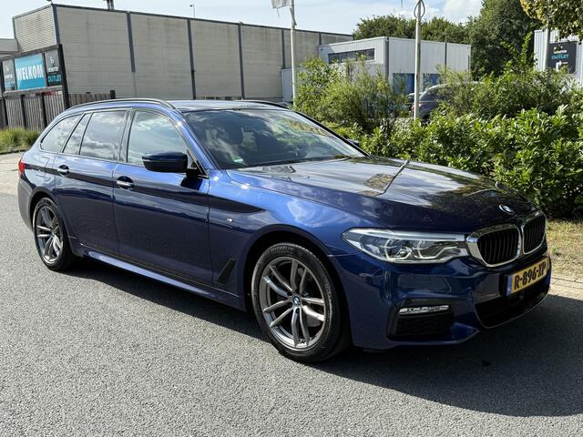 BMW 5-SERIE Touring 520i M-Sport 184PK AutomaatoACCoTrekhaak