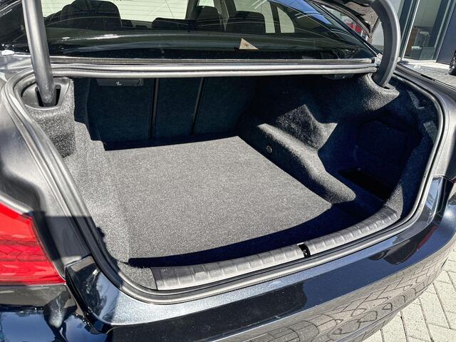 BMW 5-SERIE Sedan 520d xDrive High Executive | Summer Sale 20