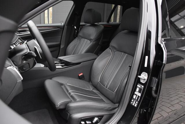 BMW 5-SERIE Touring 540i xDrive | M Sportpakket | Pano | Acc