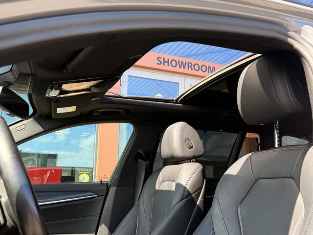 BMW 5-SERIE Touring 530i High Executive M-Sport | Pano | Headup | Laser