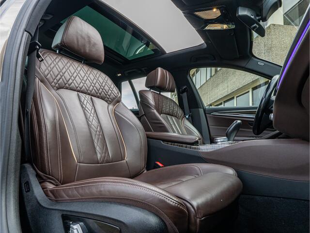 BMW 5-SERIE Touring 530i xDrive High Executive ORG NL PANO 360 CAMERA 19 INCH ELEK STOELEN MET MEMORY