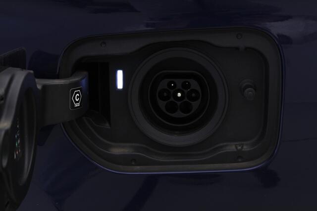 BMW 5-SERIE Touring 530e xDrive M-Sport | Head-Up | Laser | Comfort zetels | Driv. Ass. Pro