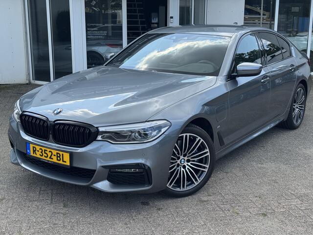 BMW 5-SERIE 530e xDrive iPerformance High Executive M Pakket, Camera, Harman Kardon, Navigatie . Een proefrit levert het bewijs. Neem contact op en we maken een afspraak!