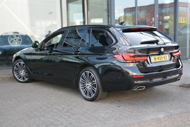 BMW 5-SERIE Touring 520d Business Edition Plus | Leer |