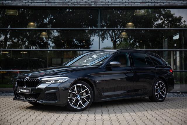 BMW 5-SERIE Touring 530e M-Sport , Shadowline, Adap Cruise, Trekhaak, Eerste eigenaar