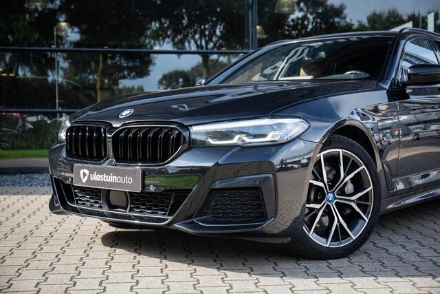 BMW 5-SERIE Touring 530e M-Sport , Shadowline, Adap Cruise, Trekhaak, Eerste eigenaar