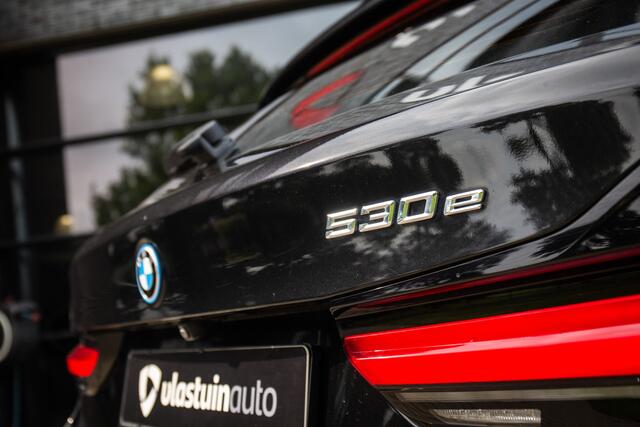 BMW 5-SERIE Touring 530e M-Sport , Shadowline, Adap Cruise, Trekhaak, Eerste eigenaar