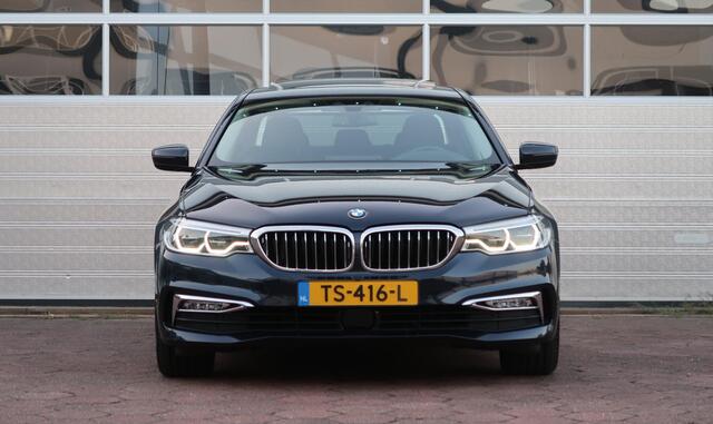 BMW 5-SERIE 520i Corporate High Executive SCHUIFDAK/ NAPPA-LEDER/ ACC/ HEAD-UP/ H&K / ETC.