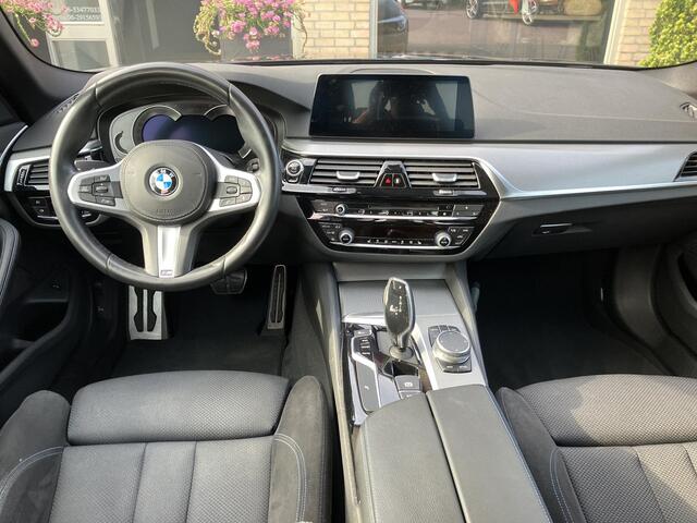 BMW 5-SERIE 520i | M-Sport | Trekhaak | All-in prijs