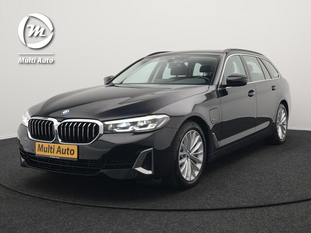 BMW 5-SERIE Touring 530e Luxury Line Plug In Hybrid 294pk Dealer O.H PHEV | Trekhaak Af Fabriek | Panodak | Camera | Lederen Sportstoelen Memory & Verwarmd | Apple Carplay | Cruise Control | Navigatie | Virtual | DAB |