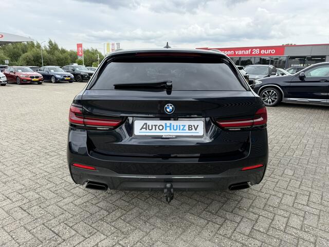 BMW 5-SERIE Touring 530e M Sport Touring Trekhaak Head-Up Display LED ACC Harman-Kardon Lederen interieur Carplay