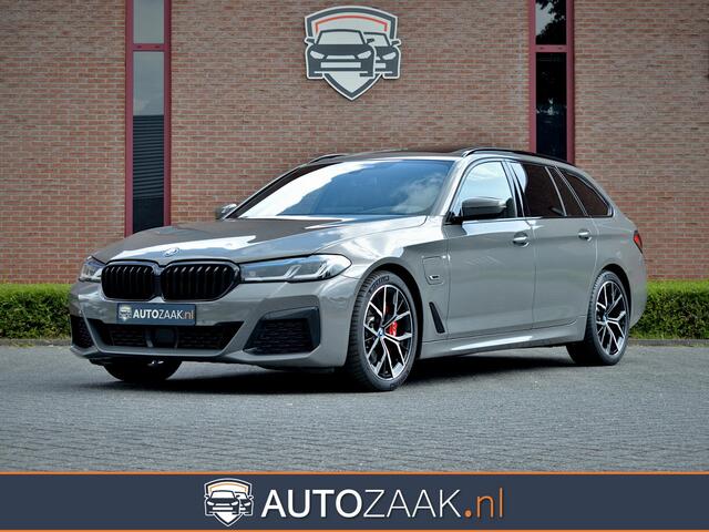 BMW 5-SERIE Touring 530e M Sport | ACC | Panorama | Trekhaak