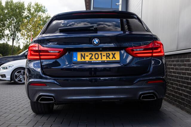 BMW 5-SERIE Touring 530d 266 pk xDrive High Executive M-Sportpakket / BTW-Auto/ Dealer.Ond/ Pano-Dak/ Leder/ Sport-Stoelen/ Head-Up/ Keyless/ 19'' LMV
