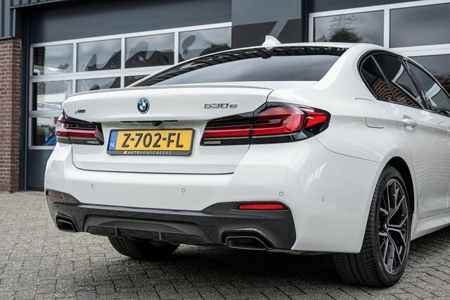 BMW 5-SERIE 530 530e xDrive High Executive | M-Sport | Shadow | Panorama | Laser | Leder | Camera | Trekhaak | 19' inch | Hifi |