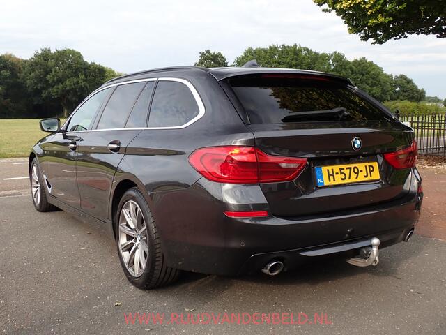 BMW 5-SERIE Touring 530D X-DRIVE PANODAK/ACC/HEADUP/TREKHAAK/COMFORTLEDER