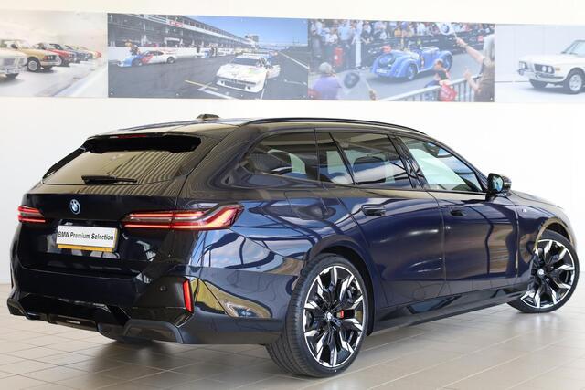 BMW 5-SERIE Touring 530e | M Sport Edition | M Sportpakket | M Sportpakket Pro | Equipment Pack Pro | Travel Pack | Ekris Selection