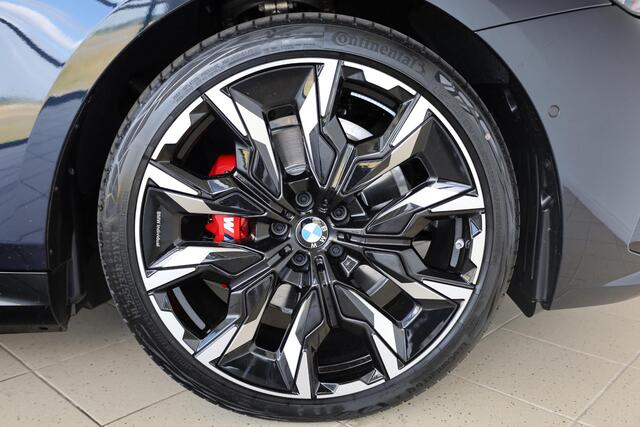 BMW 5-SERIE Touring 530e | M Sport Edition | M Sportpakket | M Sportpakket Pro | Equipment Pack Pro | Travel Pack | Ekris Selection