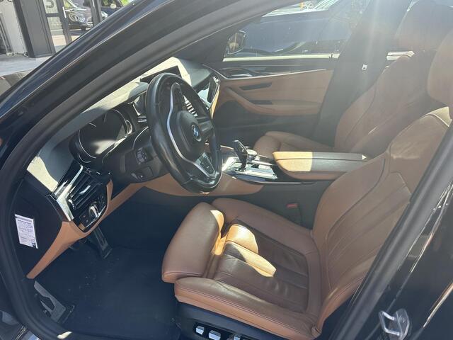 BMW 5-SERIE Touring 520i High Exec M Sport Pano Leder LED