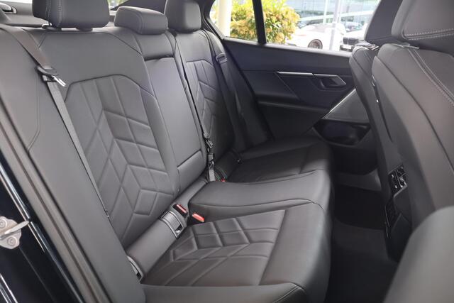 BMW 5-SERIE Sedan 550e xDrive | M Sportpakket | Innovation Pack | Comfort Pack