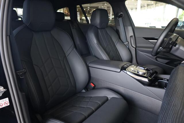 BMW 5-SERIE Touring 530e M Sportpakket | Driving Assistant Plus | Travel Pack | Elektr. Trekhaak