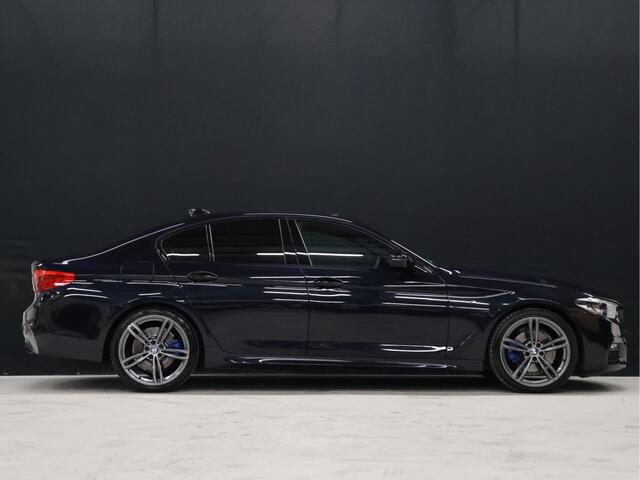 BMW 5-SERIE 520i High Executive [SCHUIFKANTELDAK, MEMORY SEATS, HUD, PDC V+A, CRUISE CONTROL, APPLE CARPLAY, STOELVERWARMING, AUTOMATISCHE AIRCO, NAVIGATIE, NIEUWSTAAT]